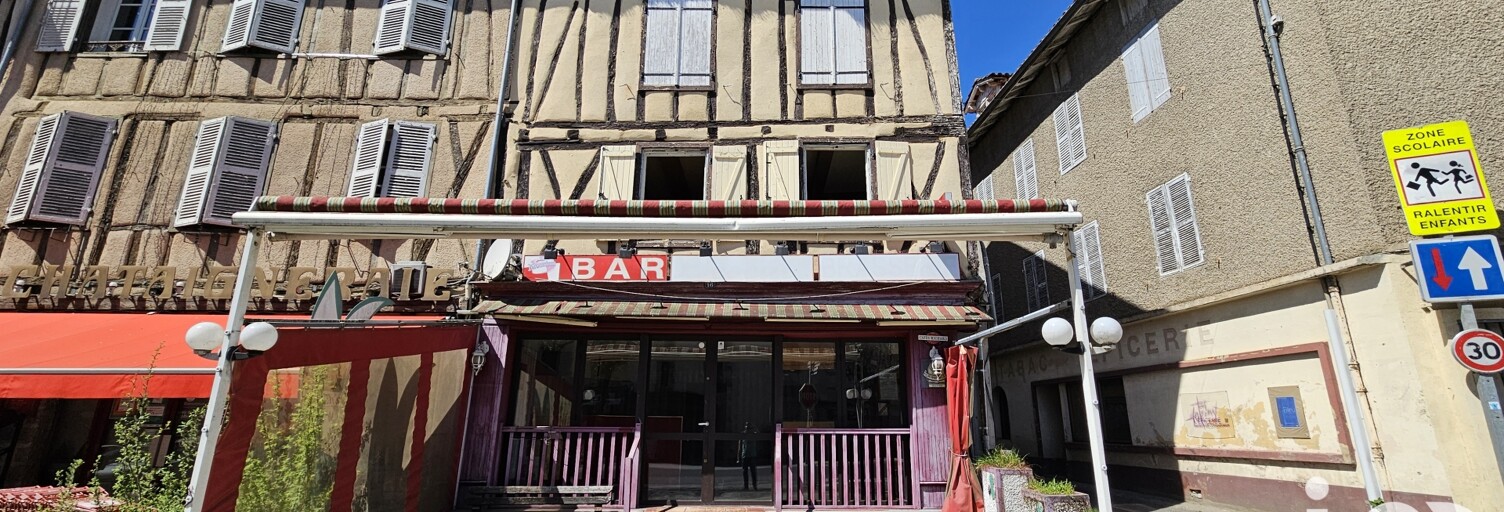 Immeuble  75 m² à vendre à Maurs (15600)