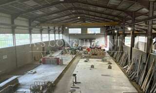 Local industriel  880 m² à louer à Saint-Ferréol (74210)