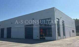 Local industriel  1100 m² à louer à Saint-Félix (74540)