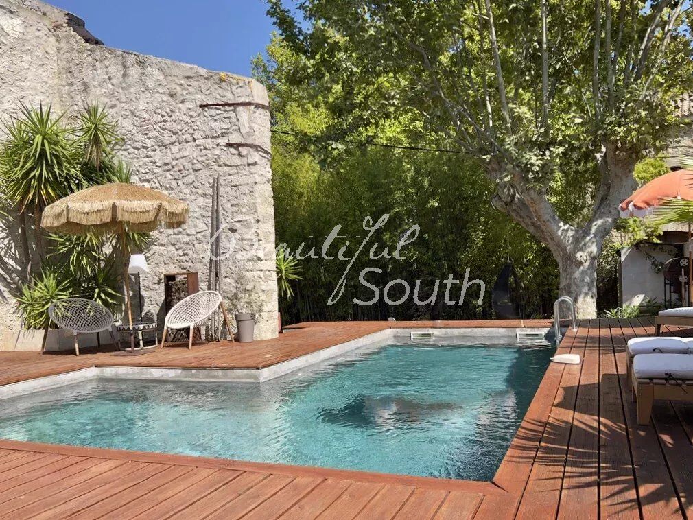 Villa / Maison  T8 à vendre Narbonne 11100