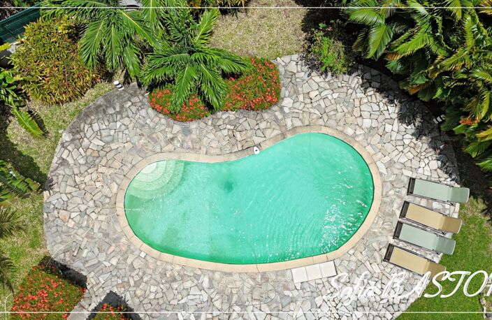 Sainte-Anne Plage – Villa T7 de 220 m²hab.+ 231m2 de terrasses - Piscine - bungalows annexes– Terrain 1 409 m² – Martinique (972) — photo 4