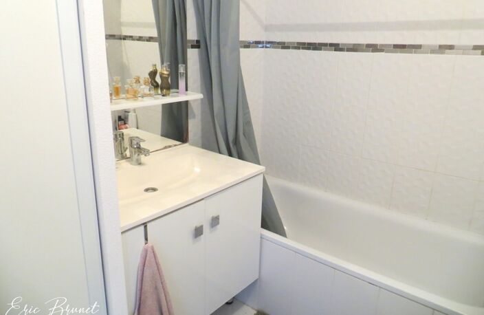 ANDERNOS-LES-BAINS - appartement T2 occupé - 1er et dernier étage - avec parking — photo 5