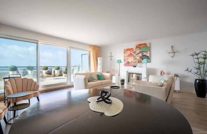 LA BAULE- PROCHE LAJARRIGE-APPARTEMENT 102M2- TERRASSE DE 36M2-GARAGE-CAVE-LOCAL VÉLO ET PLANCHE À VOILE — photo 3