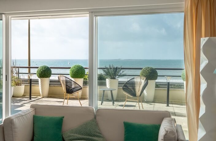 LA BAULE- PROCHE LAJARRIGE-APPARTEMENT 102M2- TERRASSE DE 36M2-GARAGE-CAVE-LOCAL VÉLO ET PLANCHE À VOILE — photo 4