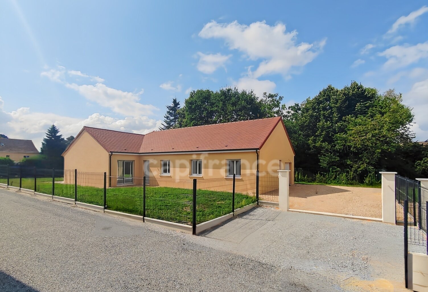 A vendre à Demigny (71) maison neuve de 146 m² 6 pièces 4 chambres 684 m² de terrain ! — photo 1