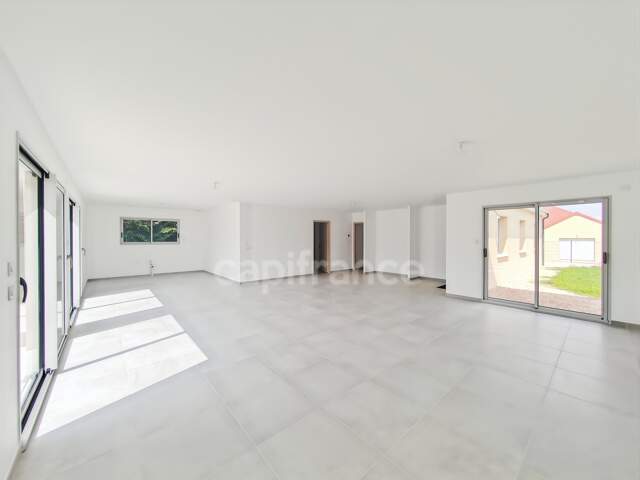 A vendre à Demigny (71) maison neuve de 146 m² 6 pièces 4 chambres 684 m² de terrain ! — photo du bien