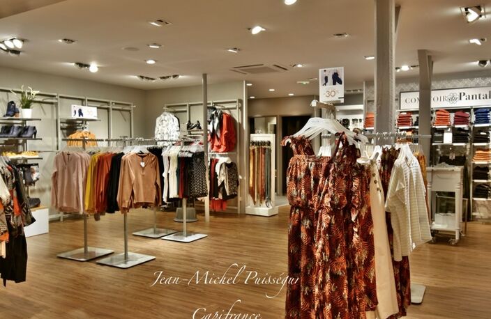 Dpt Haute Garonne (31), à vendre coeur de ville de SAINT GAUDENS Local commercial de 200 m2 — photo 2