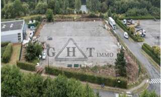 Commerce  5600 m² à louer à Lieusaint (77127)