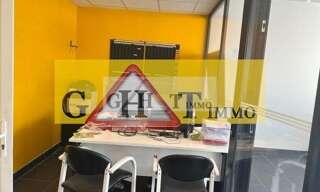Commerce  760 m² à louer à Viarmes (95270)
