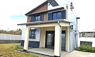 Maison 4 Pièces 92 m² à louer à Saint-Pierre (97410)