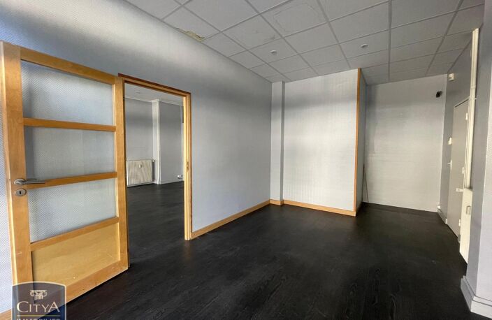 Vente commerce  80 m² Châteauroux (36000) — photo 3