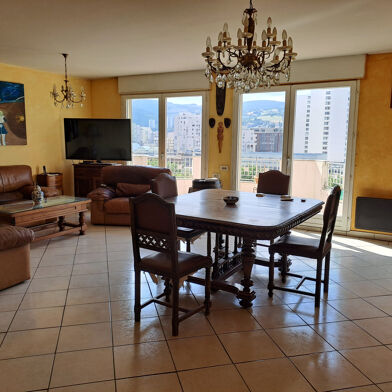 Appartement 4 pièces 140000 €