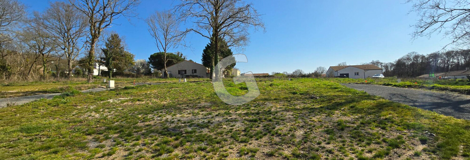 Terrain  480 m² à vendre à Poiroux (85440)