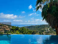 A VENDRE VILLA CONTEMPORAINE VUE MER PISCINE POOL HOUSE CHAMBRES EN SUITE LES ISSAMBRES — photo 3