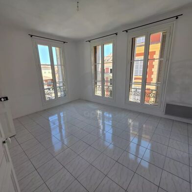 Appartement 4 pièces 466400 €