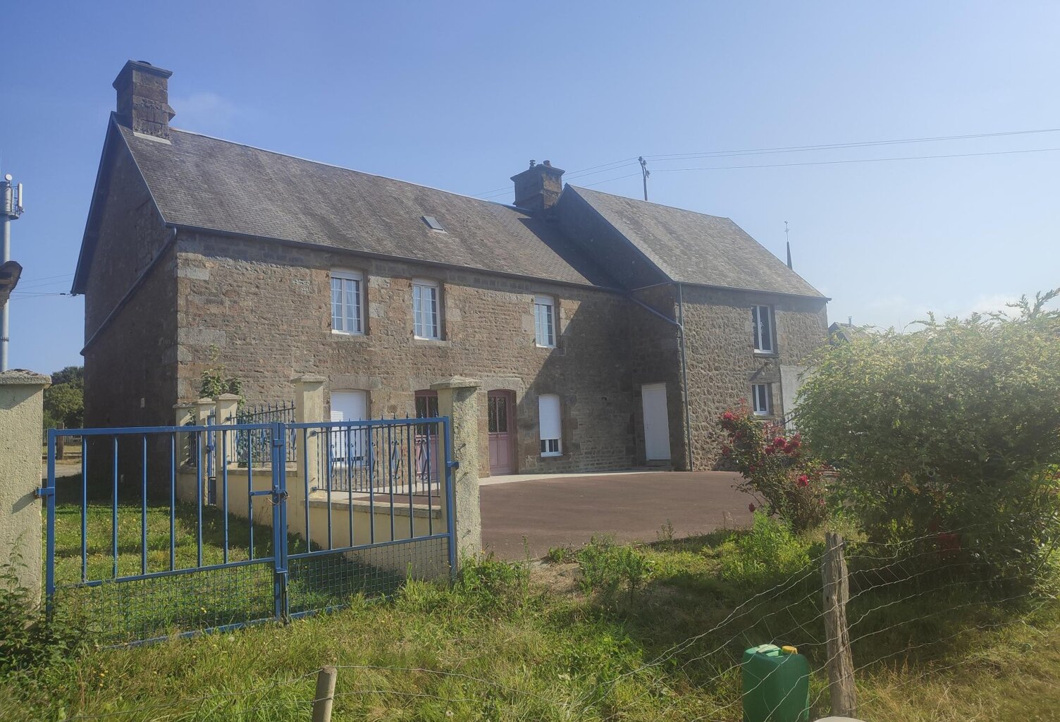 Jolie maison en pierre habitable de suite. — photo 1