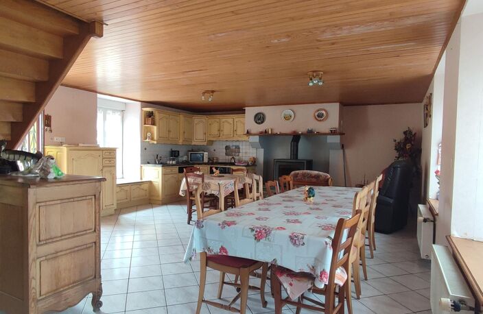 Jolie maison en pierre habitable de suite. — photo 3