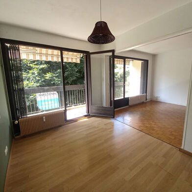 Appartement 4 pièces 213000 €