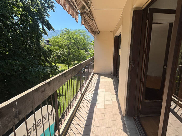 Appartement T3 bis centre ville de La Motte Servolex — photo 1
