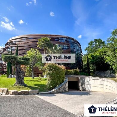 Bureau  12050000 €