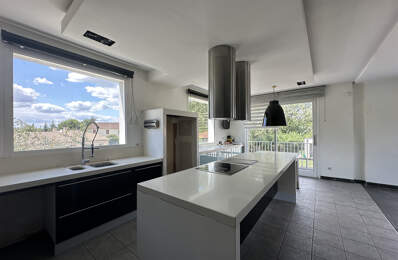 ROQUEFORT RIVE GAUCHE - MAISON FAMILIALE AVEC PISCINE ET TERRAIN — photo du bien