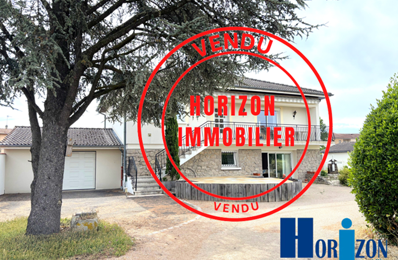 EXCLUSIVITE: VEAUCHE GRANDE MAISON 4 CHAMBRES ET SALLE DE JE — photo du bien
