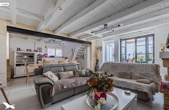 Maison en pierre de 4 pièces principales — photo 2