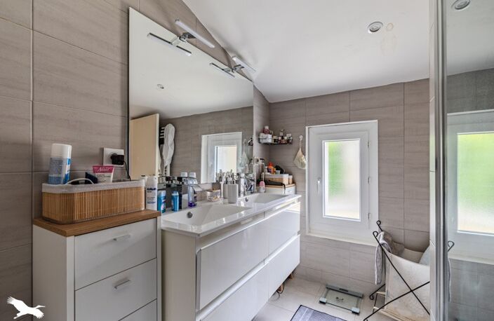 Maison en pierre de 4 pièces principales — photo 3