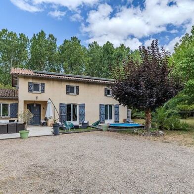Maison 6 pièces 300000 €
