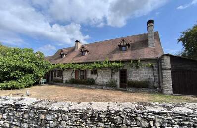 Maison en pierre de 5 pièces principales — photo du bien