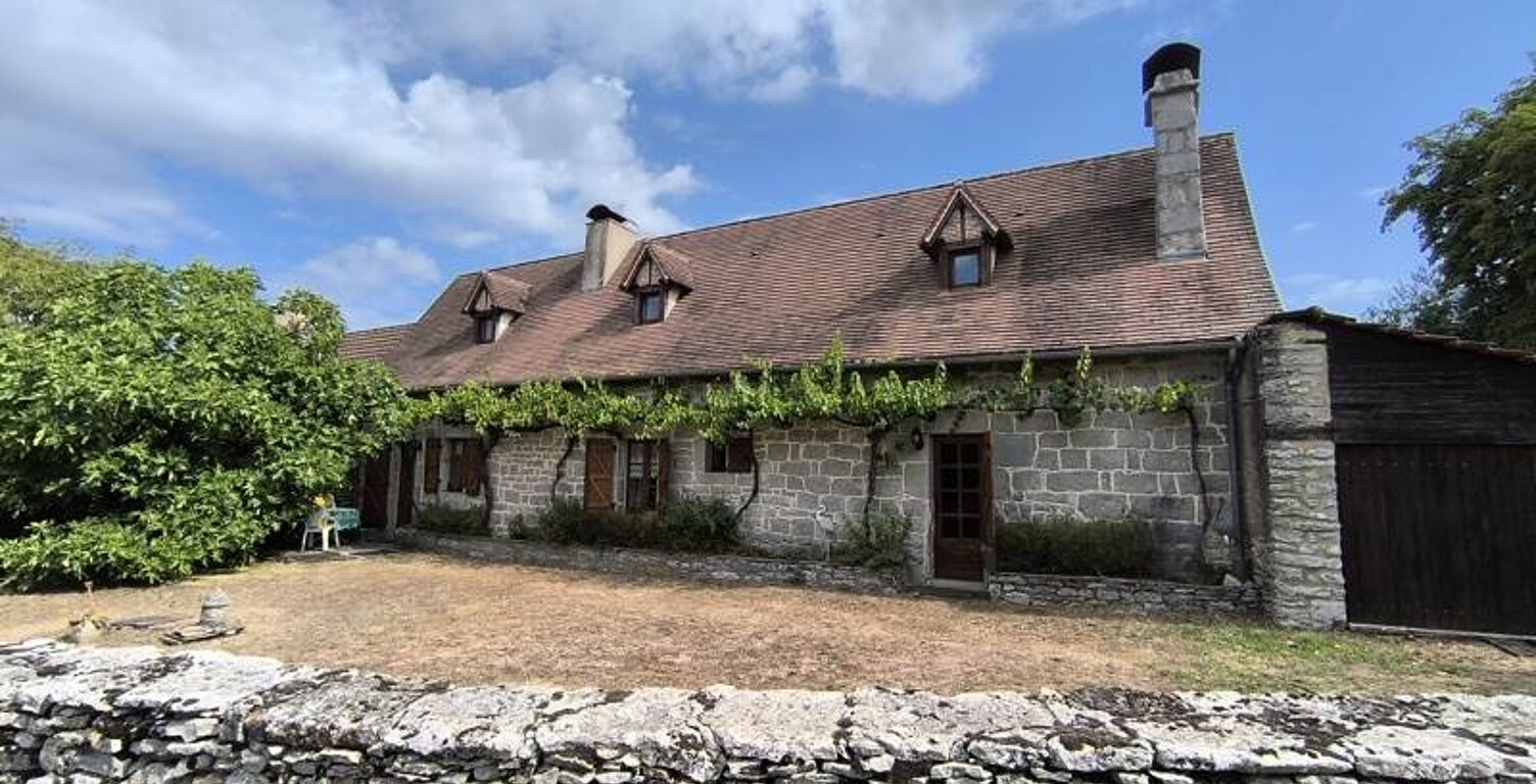 Maison en pierre de 5 pièces principales — photo 1