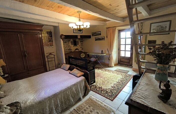Maison en pierre de 5 pièces principales — photo 3