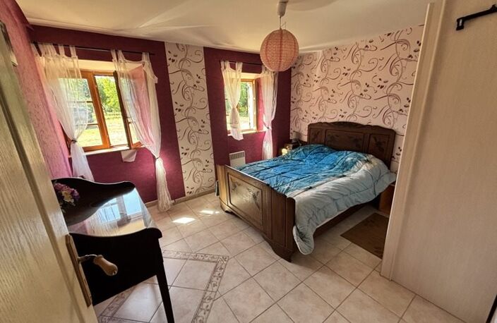 Maison en pierre de 9 pièces principales — photo 3