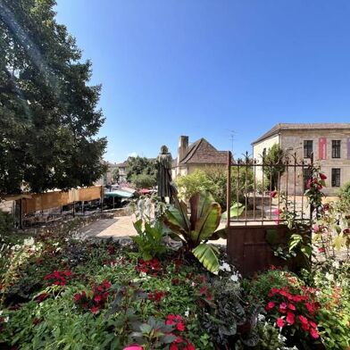 Immeuble  270800 €