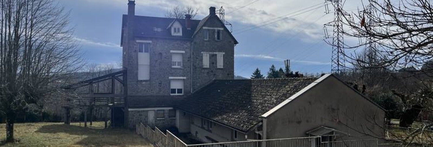 Immeuble   m² à vendre à Liginiac (19160)