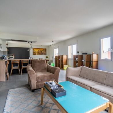 Appartement 3 pièces 337920 €