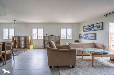 Appartement 3 pièces 337920 €