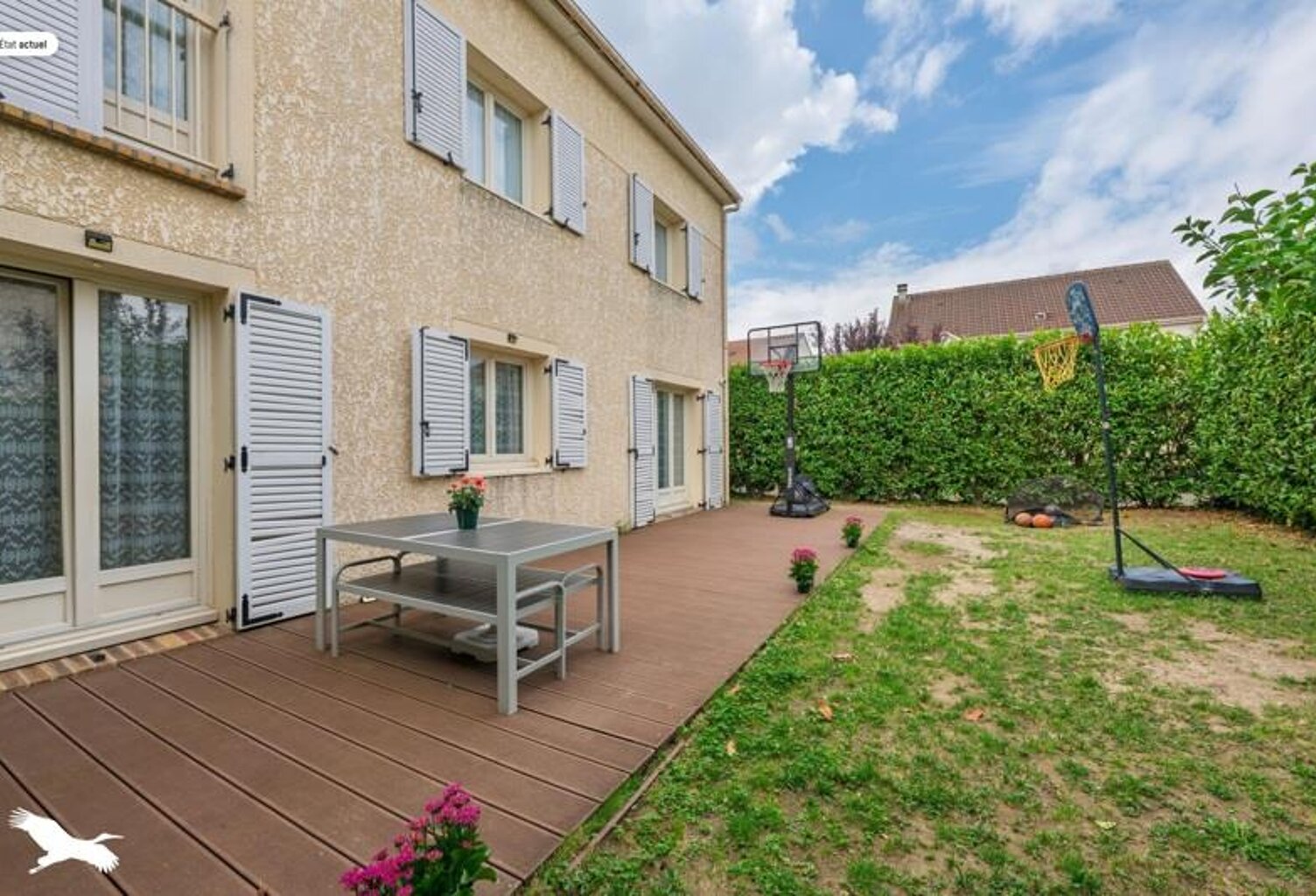 Pavillon de 8 pièces principales — photo 1