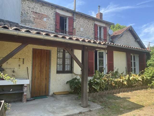 Maison de ville de 6 pièces principales — photo du bien