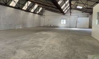 Commerce  1475 m² à louer à Pontcharra (38530)