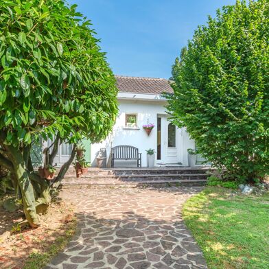 Maison 8 pièces 599000 €