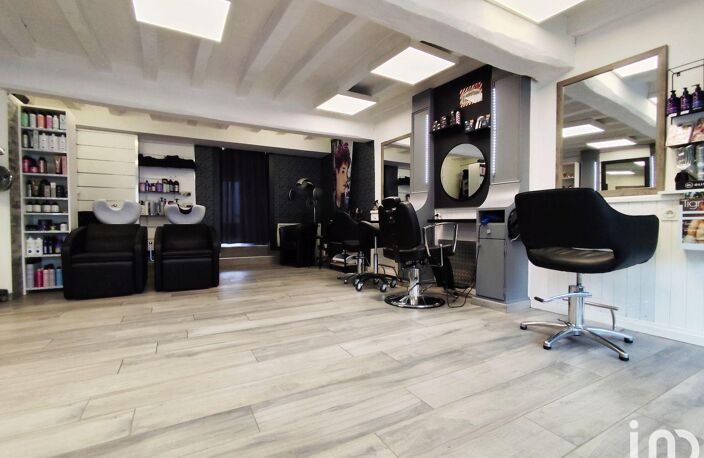 Vente Local d'activités 77 m&sup2; — photo 3