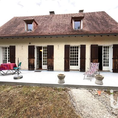 Maison 7 pièces 300000 €
