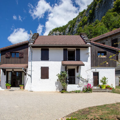 Maison 5 pièces 377000 €