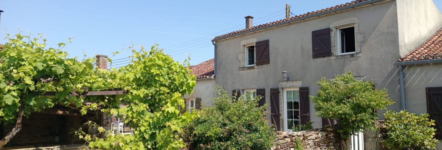 Maison 11 Pièces 320 m² à vendre à Bazoges-en-Pareds (85390)