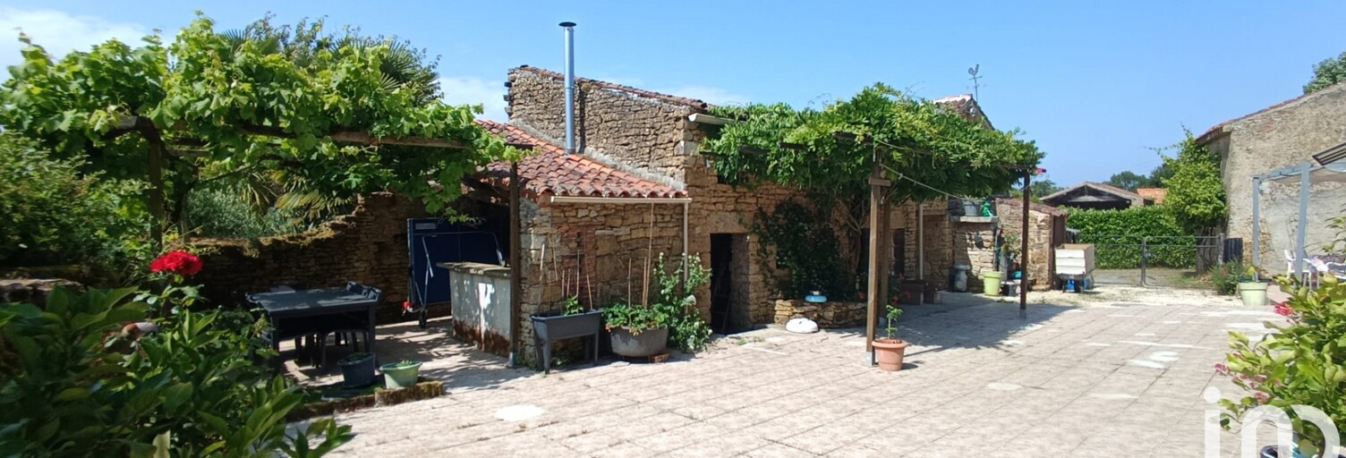 Maison 11 Pièces 320 m² à vendre à Bazoges-en-Pareds (85390)