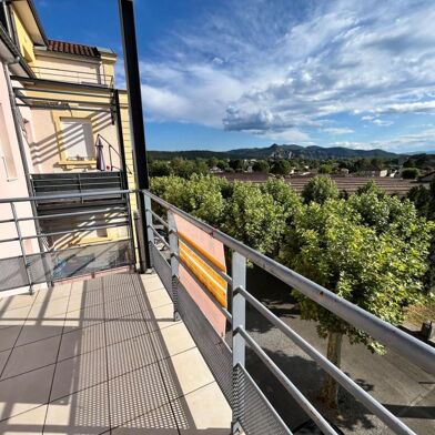 Appartement 4 pièces 235000 €