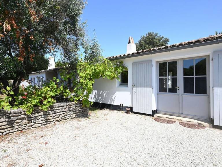 Villa à proximité de la Plage et du centre village des Portes en Ré  À Vendre — photo 1