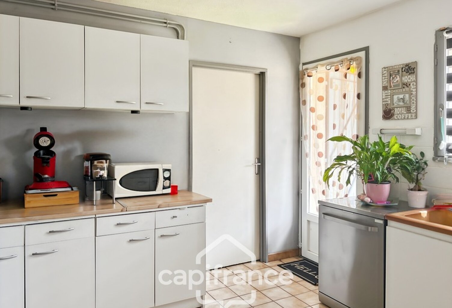 Maison de 3 chambres avec joli extérieur, proche des commodités à Espalais — photo 1