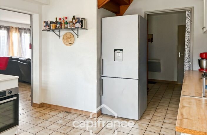 Maison de 3 chambres avec joli extérieur, proche des commodités à Espalais — photo 2